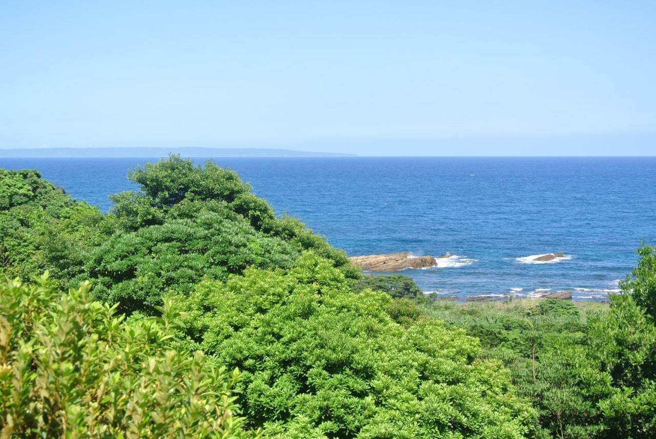 Yakushima Green Hotel Экстерьер фото